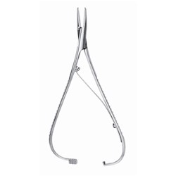 HuFriedyGroup Mathieu Pliers - Narrow Tip
